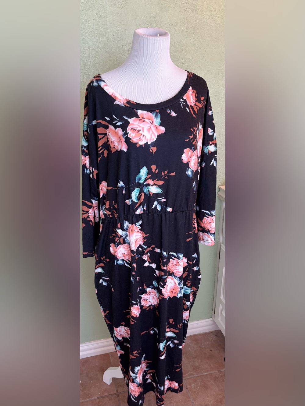 Moyabo Floral Midi Dress in Black & Pink Like New
